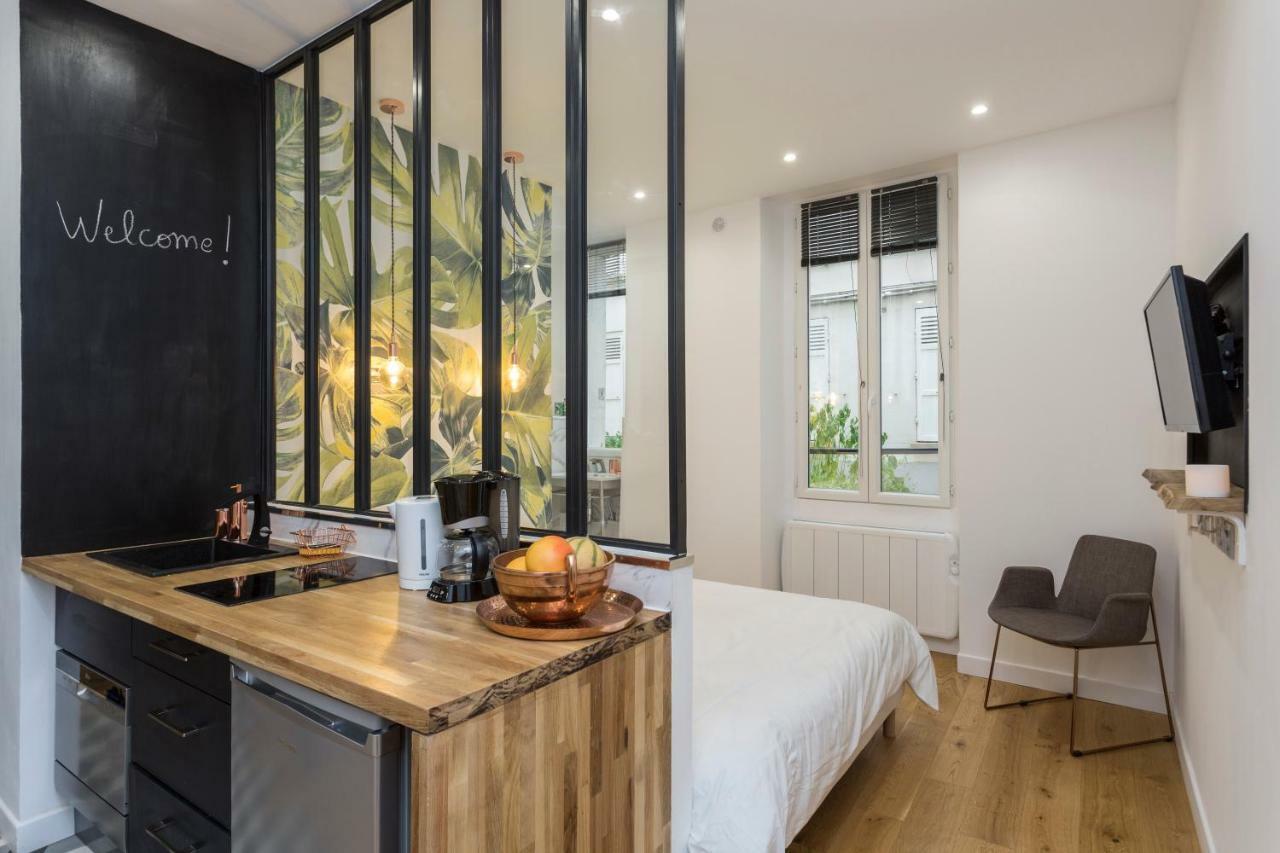 Studio d'architecte au pied de Tour Eiffel  Appartamento Parigi Esterno foto